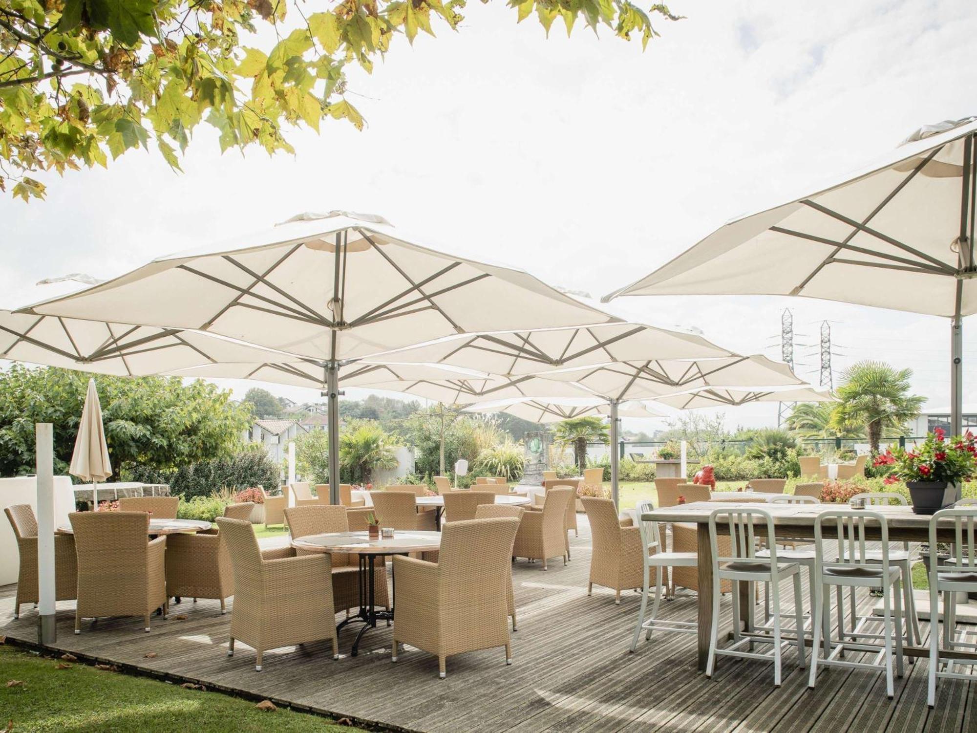 Donibane Hotel 3*